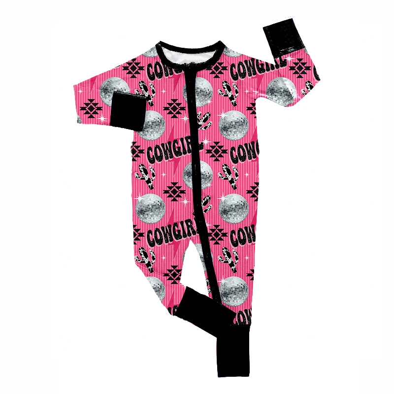 Comfortable women’s bamboo pajamas in soft, breathable fabric – ideal sustainable sleepwear option for B2B wholesale buyers seeking eco-friendly products.