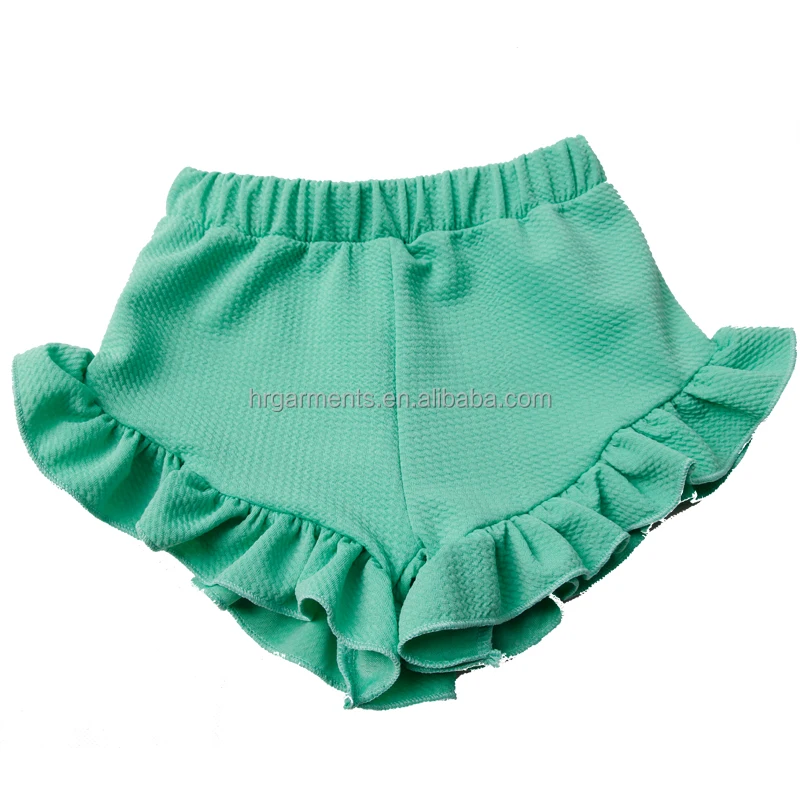 Custom bamboo pajamas for women – premium, eco-friendly sleepwear ideal for B2B wholesale buyers seeking sustainable and stylish options.