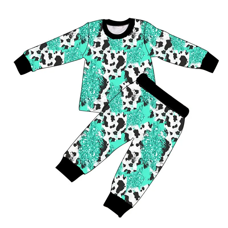 Adorable knitted baby clothing in bulk for B2B wholesale. High-quality, soft materials perfect for retailers and baby boutiques.