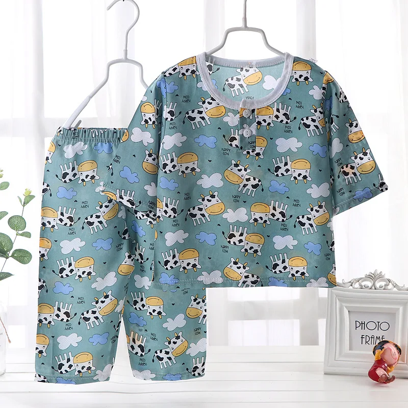 Luxurious 100% bamboo fabric pajamas in bulk – eco-friendly, ultra-soft, and perfect for B2B wholesale buyers seeking sustainable sleepwear.