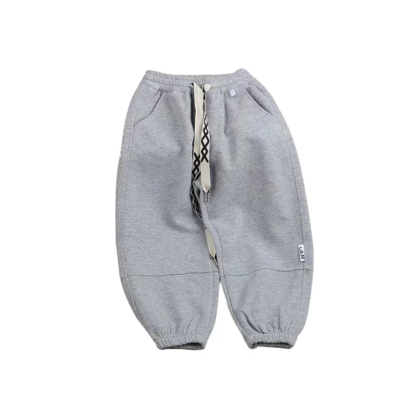 Elegant bamboo box showcasing RTS girls' bamboo shorts and pajamas, perfect for B2B wholesale buyers seeking sustainable, stylish sleepwear.