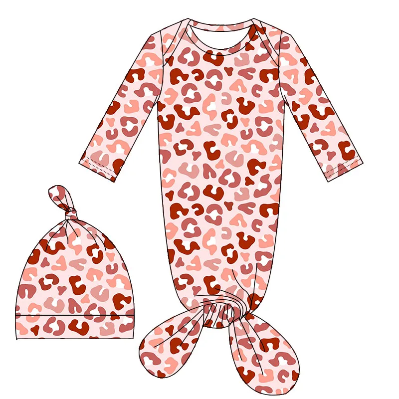 Soft bamboo baby pajamas and long-sleeved rompers for newborns, perfect for B2B wholesale. Premium sleepwear for retailers seeking quality.